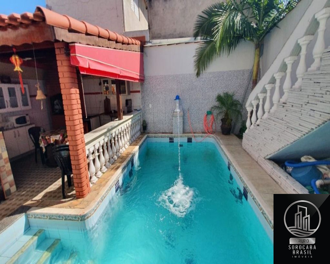 Sobrado com 3 dormitórios à venda, 417 m² por R$ 800.000 - p