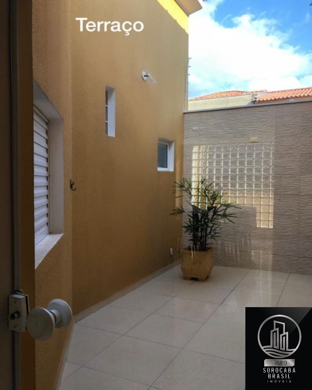 Casa com 3 dormitórios à venda, 300 m² por R$ 1.200.000 - ja