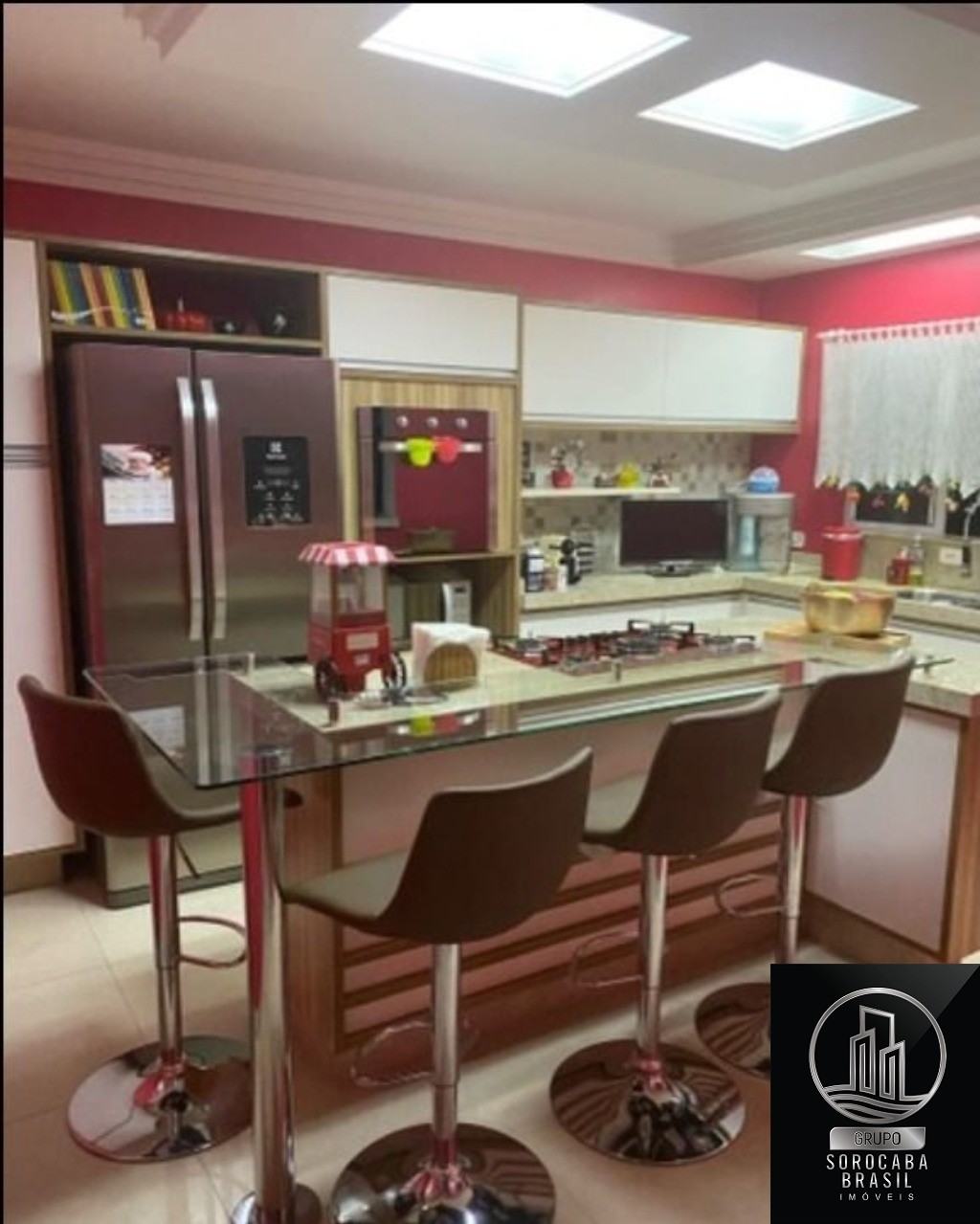 Casa com 4 dormitórios à venda, 365 m² por R$ 1.550.000 - ja