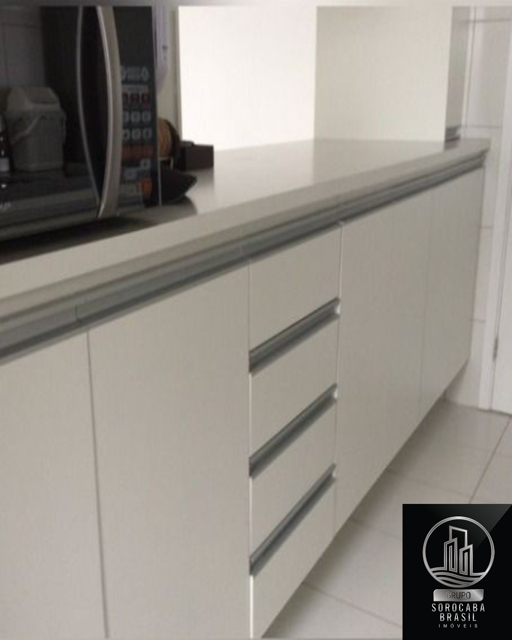 Apartamento com 2 dormitórios à venda, 80 m² por R$ 430.000 