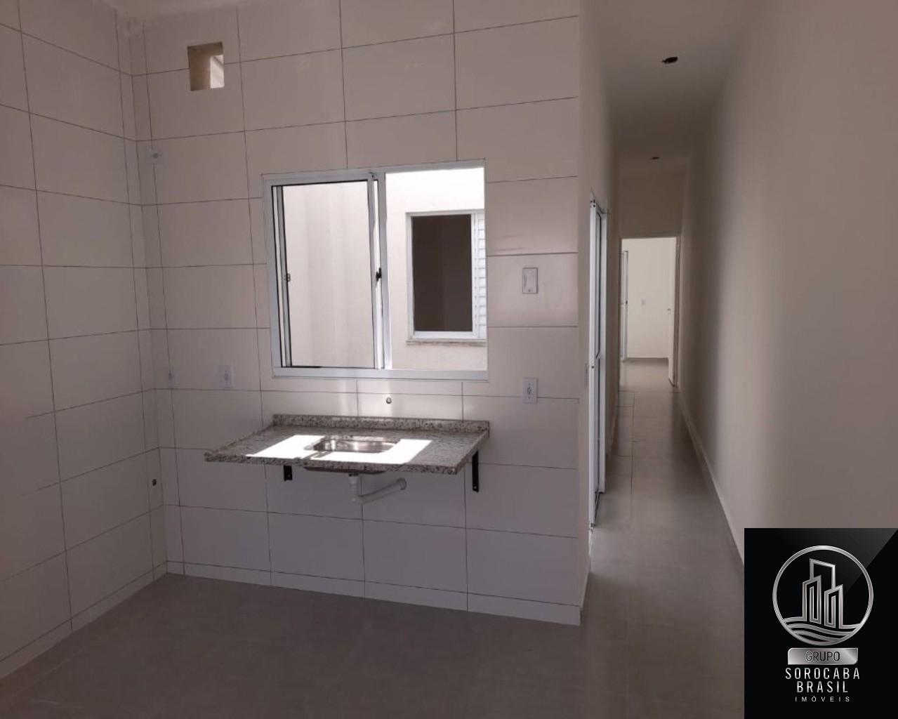Casa com 2 dormitórios à venda, 50 m² por R$ 175.000 - jardi