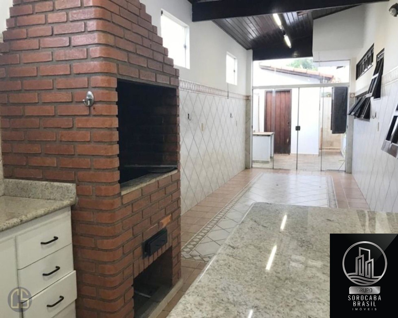 Sobrado com 3 dormitórios à venda, 241 m² por R$ 870.000 - c
