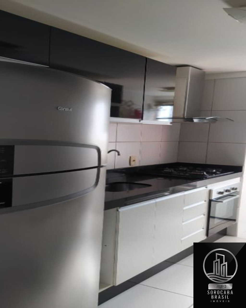 Apartamento com 2 dormitórios à venda, 52 m² por R$ 255.000 
