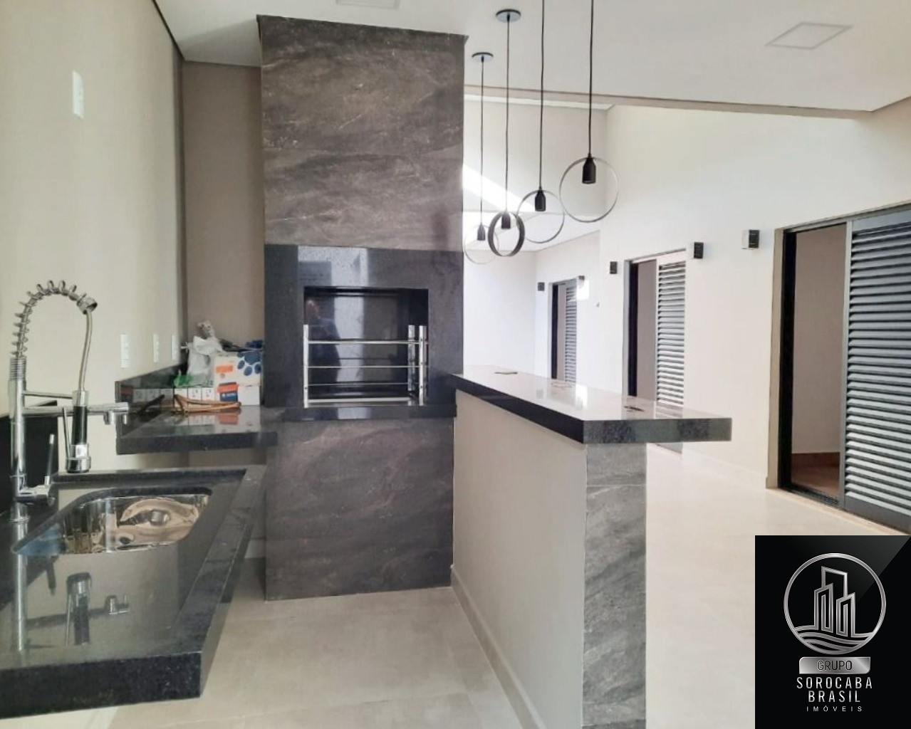 Casa com 3 dormitórios à venda, 166 m² por R$ 1.200.000 - co
