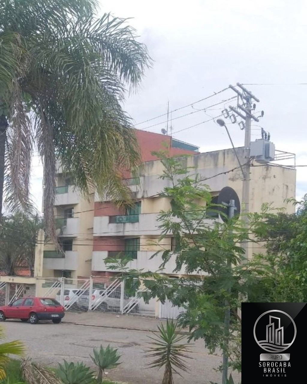 Apartamento com 3 dormitórios à venda, 90 m² por R$ 420.000 