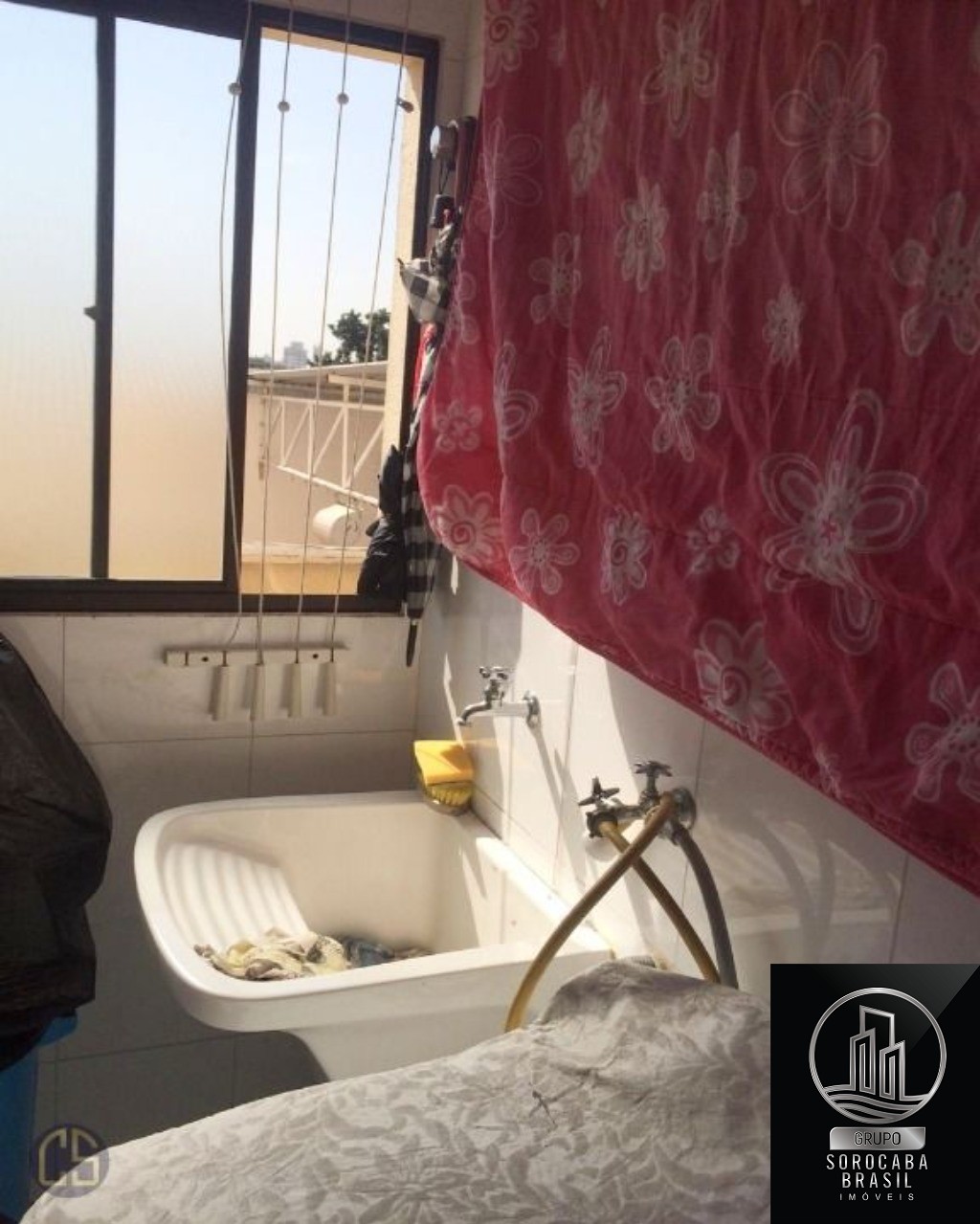 Apartamento com 3 dormitórios à venda, 90 m² por R$ 420.000 