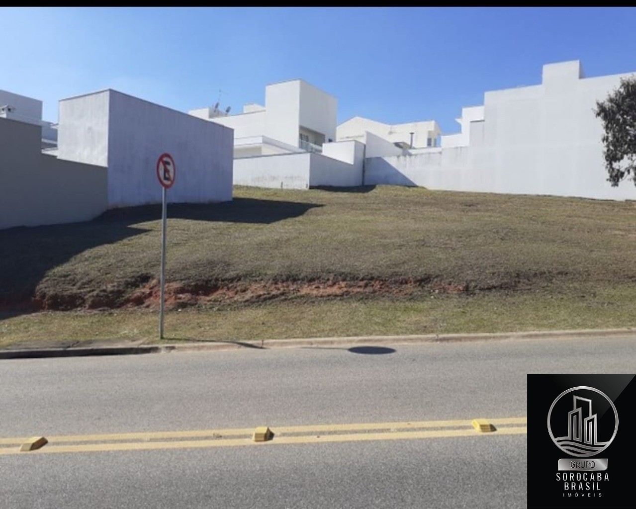 Terreno de esquina em condomínio villagio millano $440.000,0