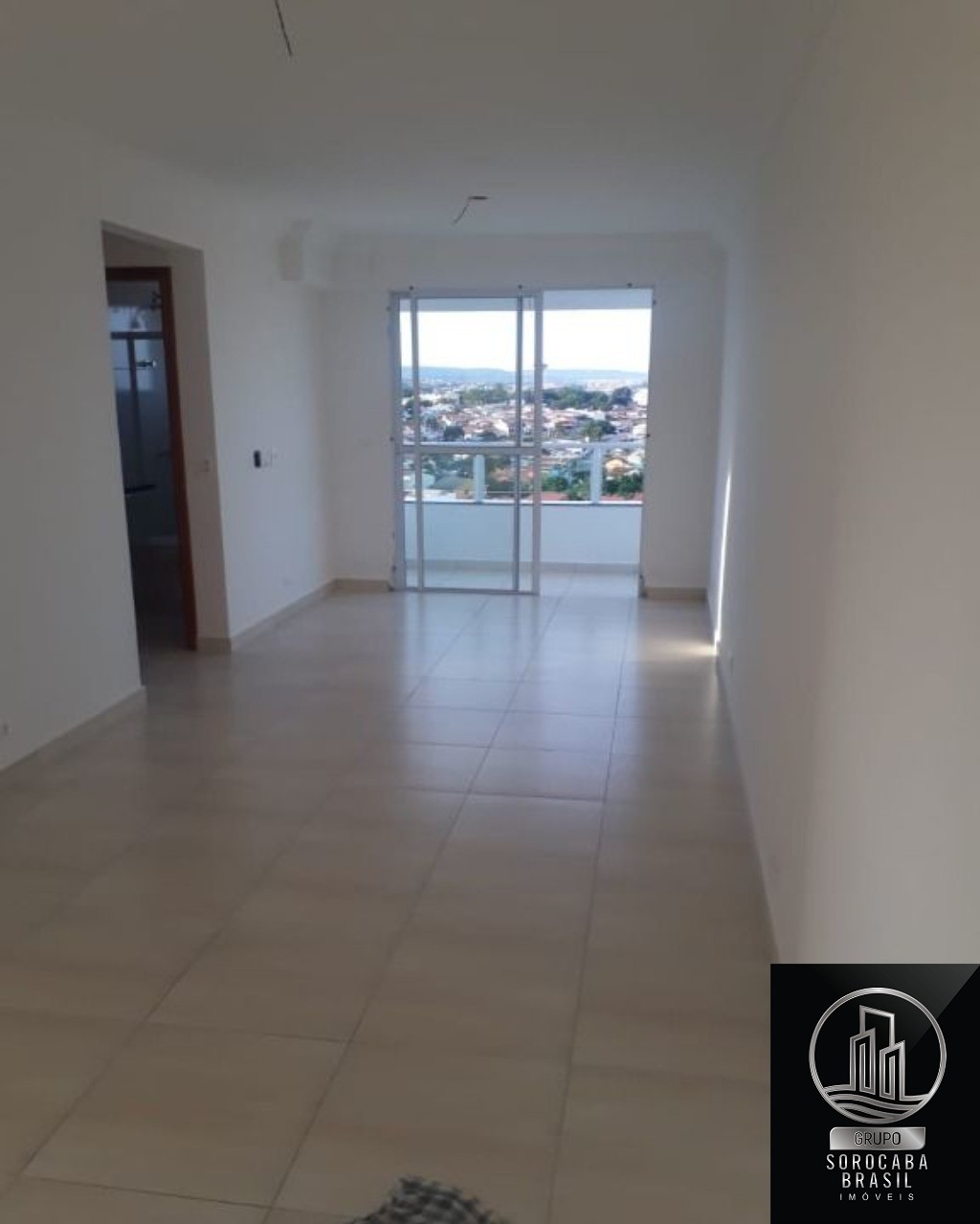 Apartamento com 2 dormitórios à venda, 63 m² por R$ 350.000 