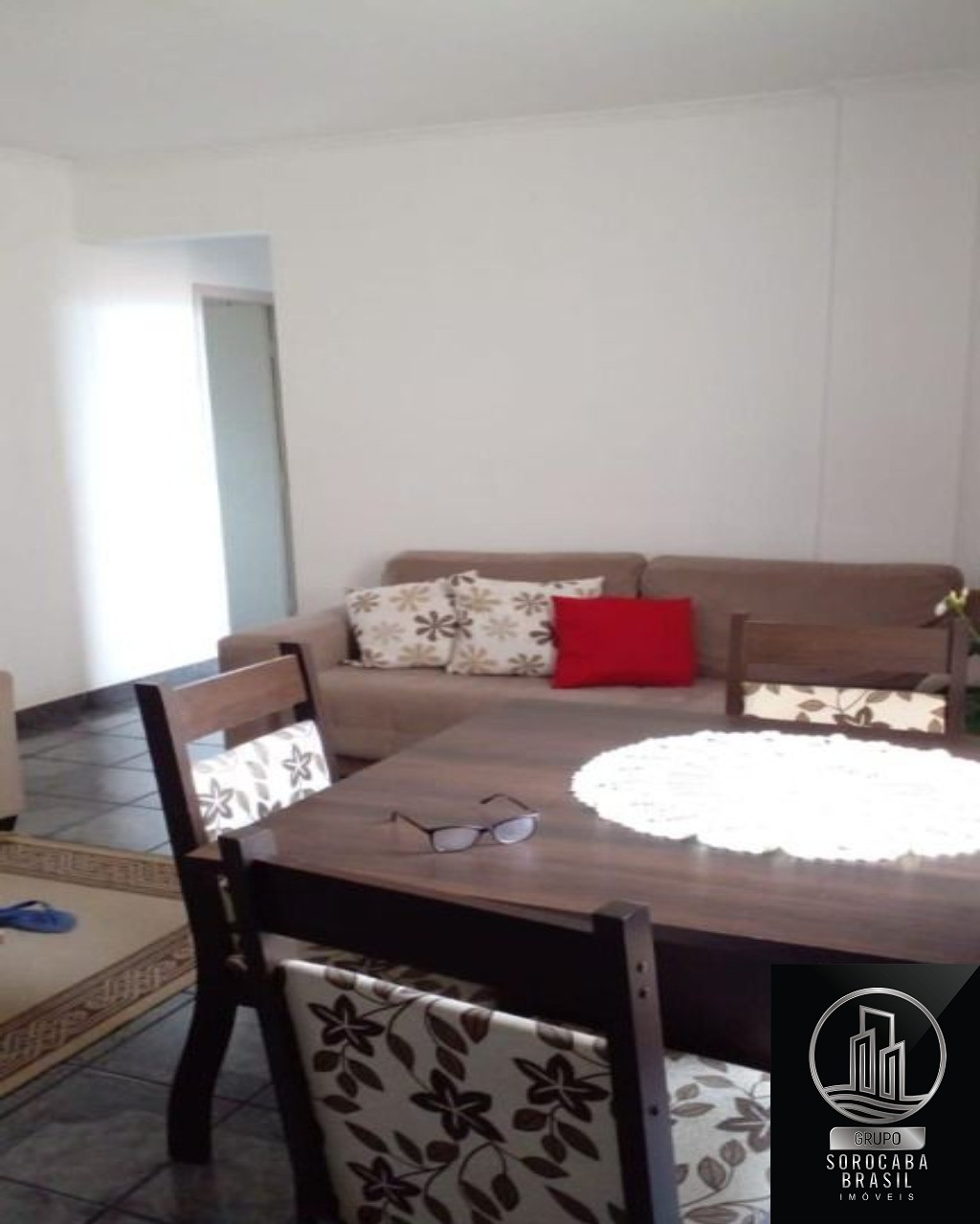 Apartamento com 2 dormitórios à venda, 68 m² por R$ 200.000 