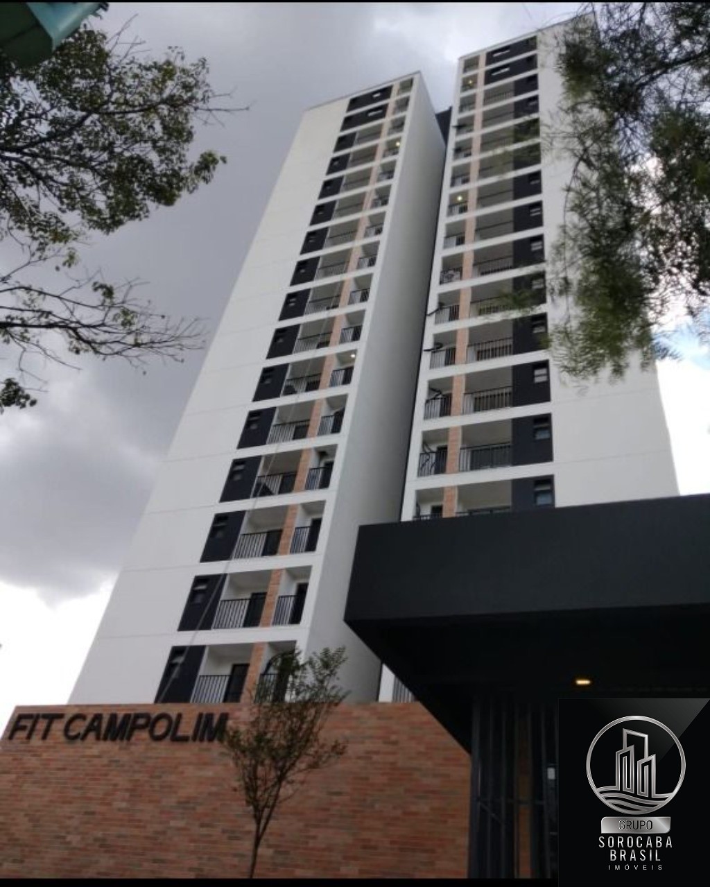 Apartamento com 2 dormitórios à venda, 55 m² por R$ 385.000 