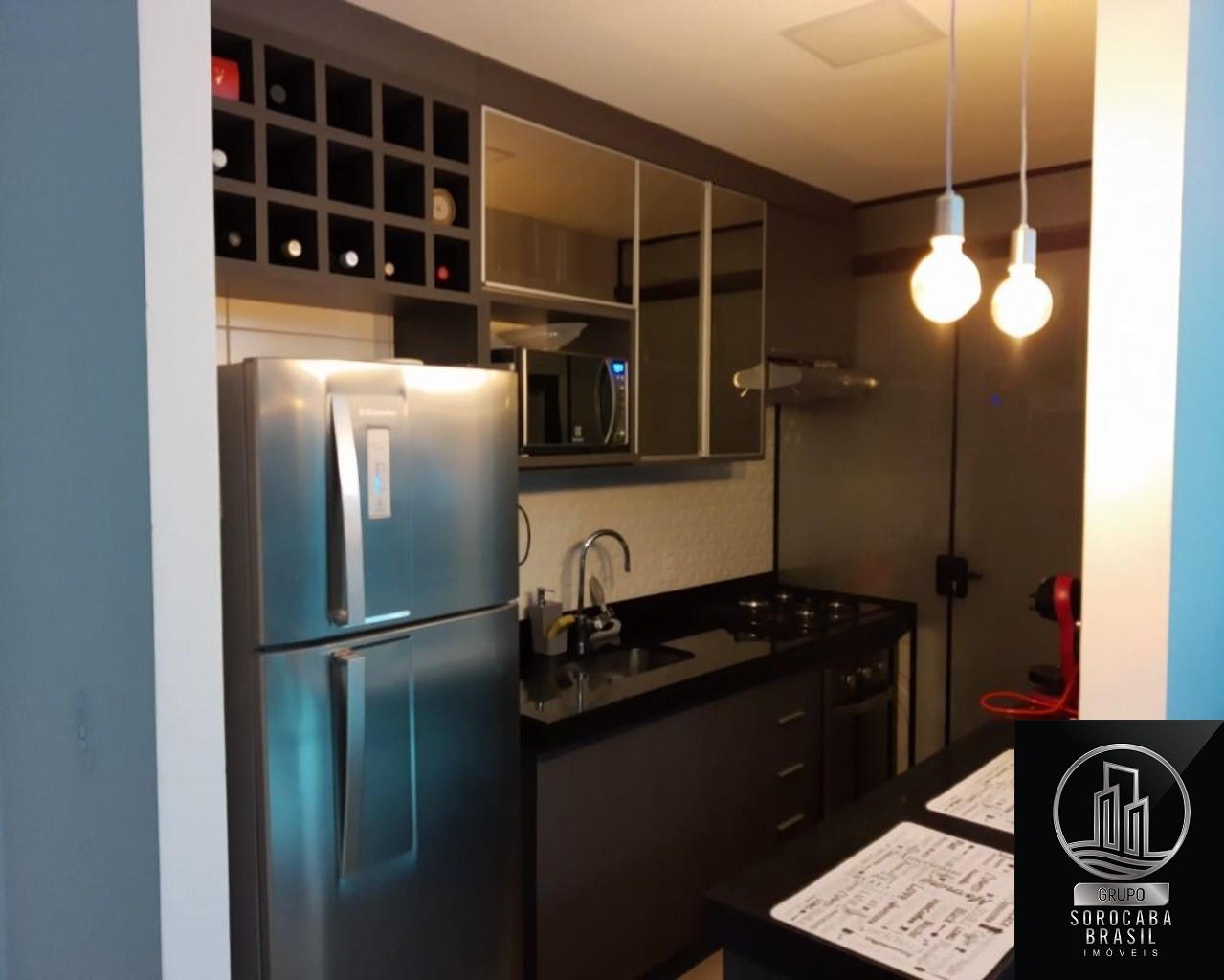 Apartamento com 2 dormitórios à venda, 56 m² por R$ 349.000 