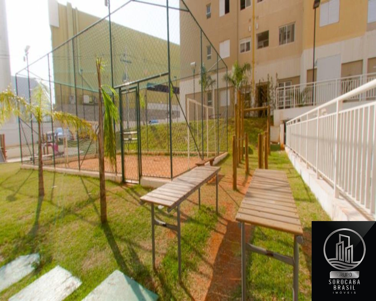 Apartamento com 2 dormitórios à venda, 49 m² por R$ 275.000 