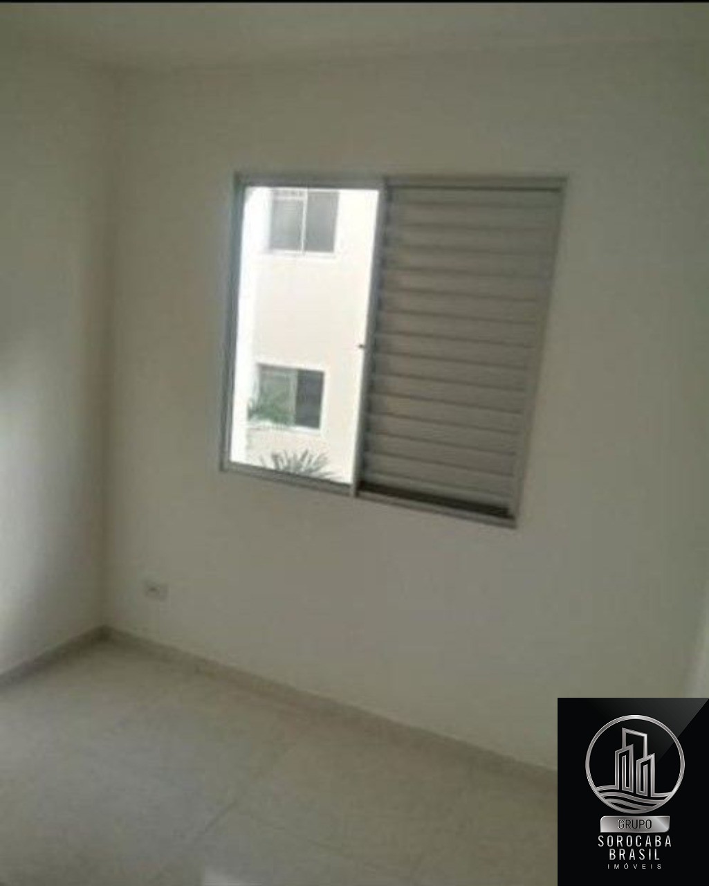 Apartamento com 2 dormitórios à venda, 52 m² por R$ 160.000 