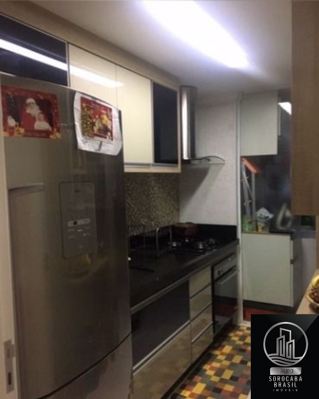 Apartamento com 2 dormitórios à venda, 53 m² por R$ 250.000 