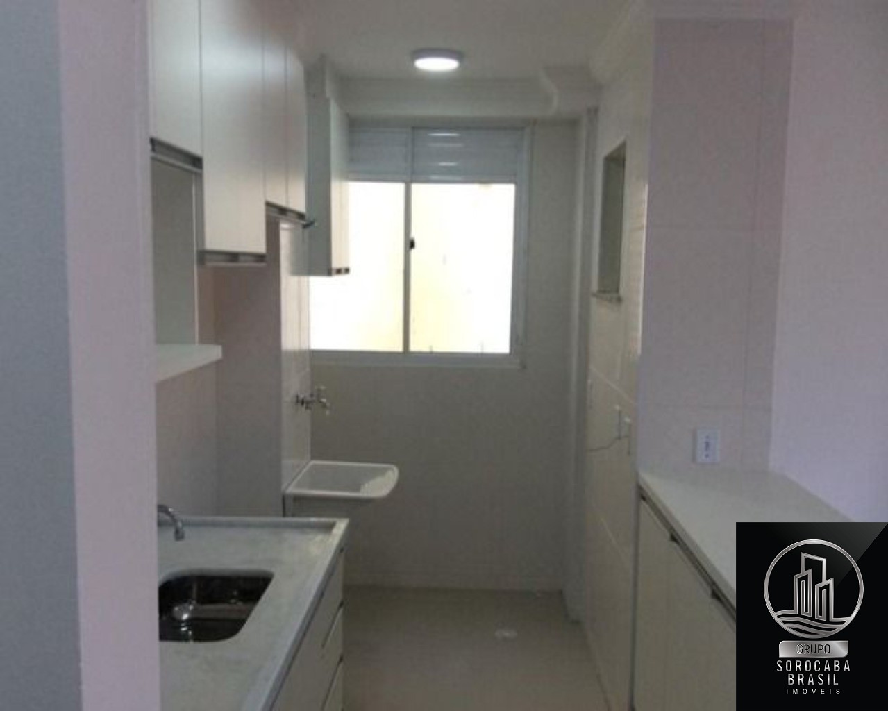 Apartamento com 3 dormitórios à venda, 60 m² por R$ 280.000 