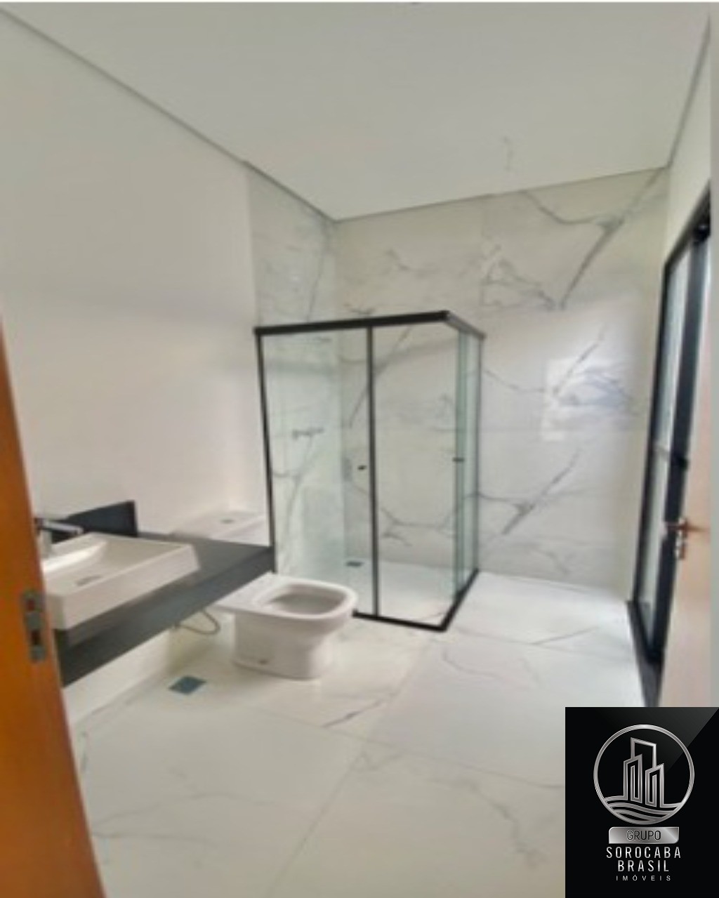 Casa residencial, aparecidinha, R$1.100.000,00.