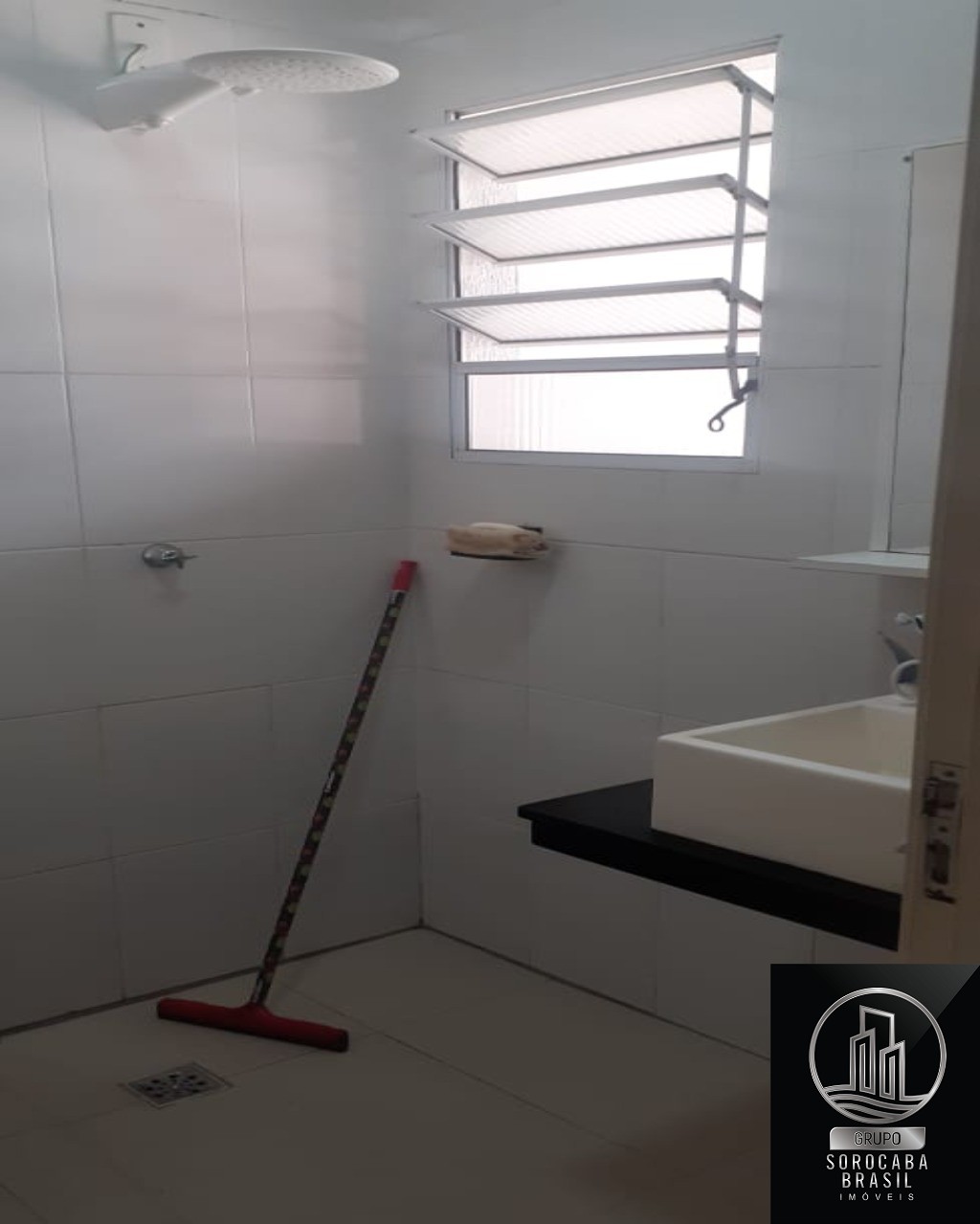 Casa residencial, real parque, R$300.000,00.