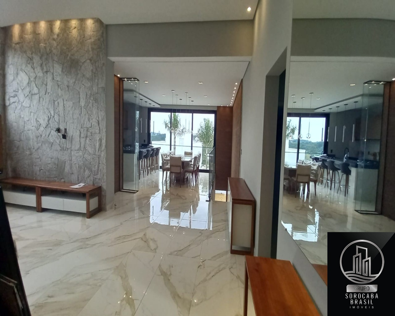 Casa no condomínio alphaville nova esplanada 4, R$2.480.000,