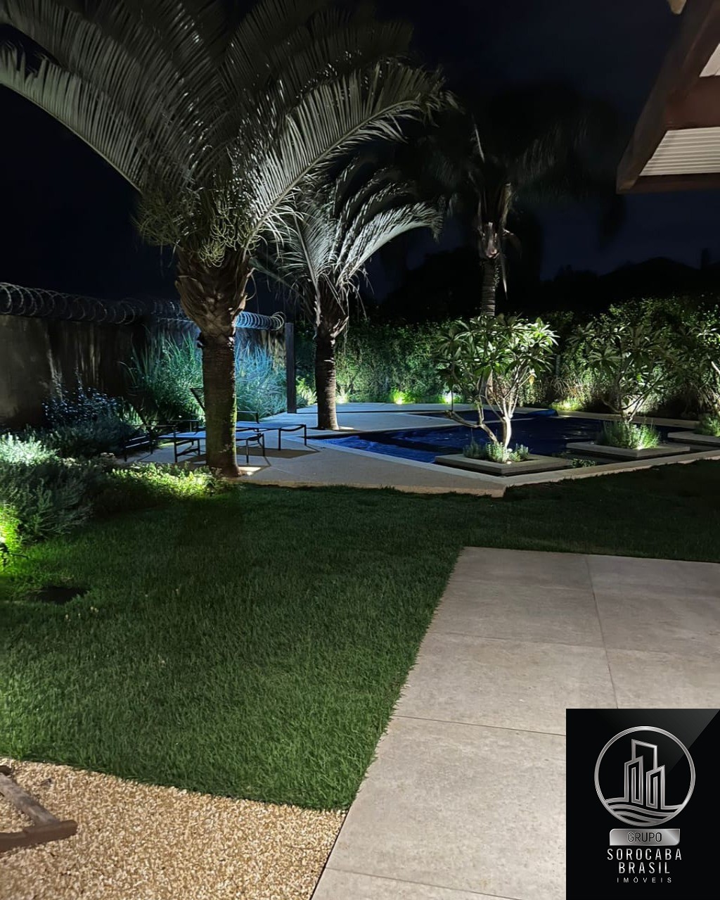 Casa residencial, condomínio lago azul, R$5.200,00 locação.