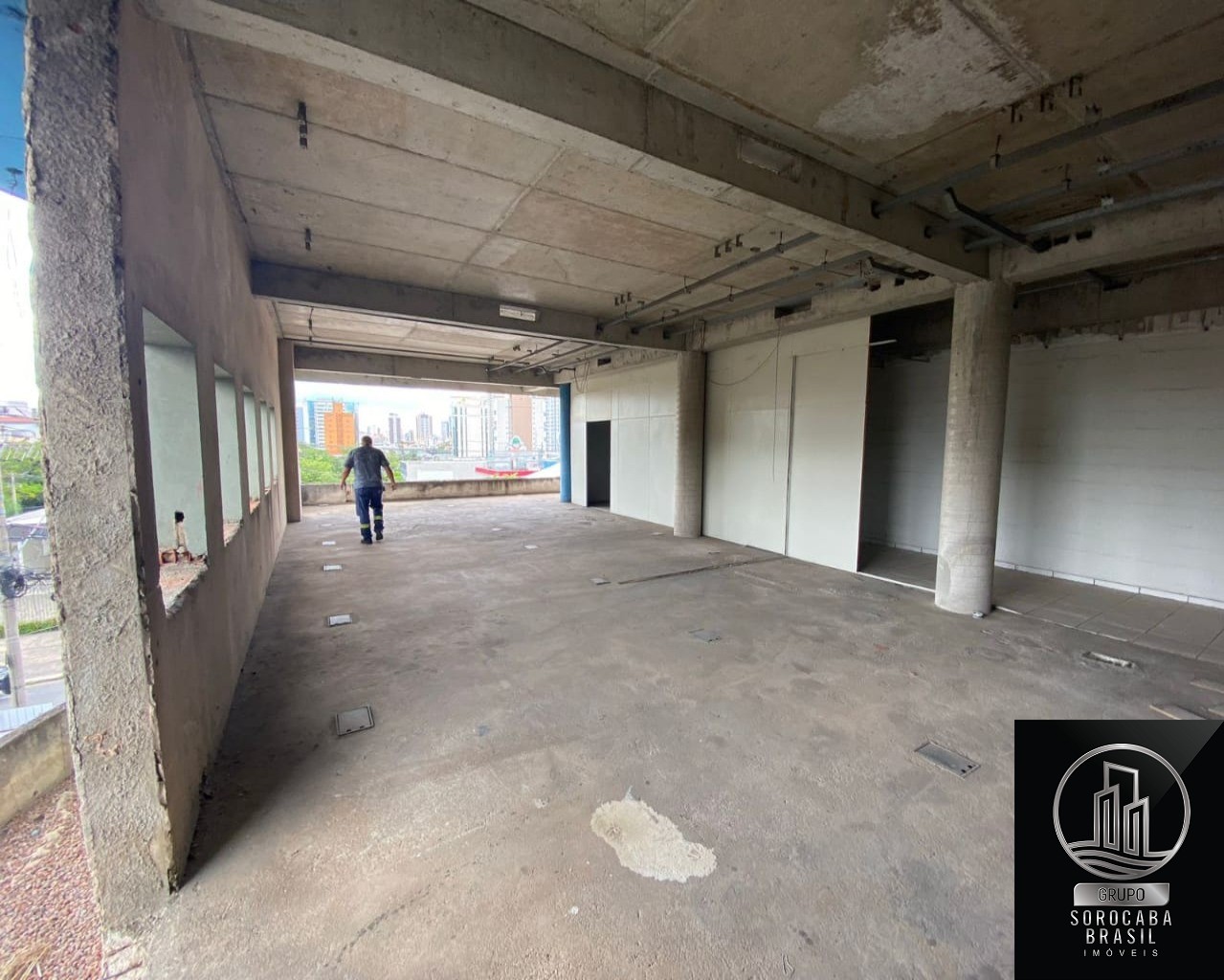 Prédio comercial, parque campolim, R$80.000,00/mês.