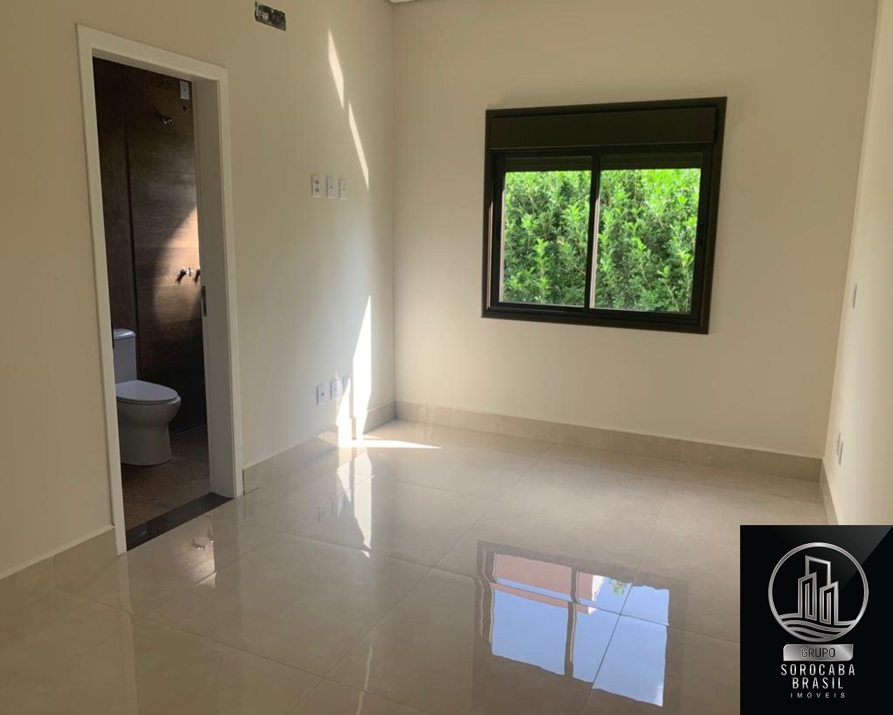 Casa residencial, condomínio lago azul, R$4.000.000,00.