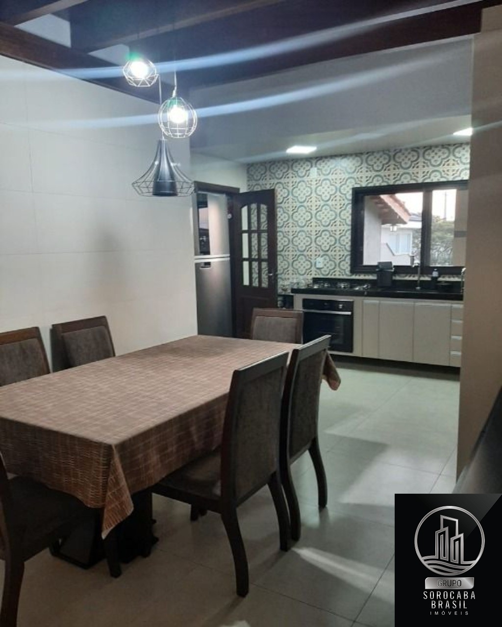 Casa com 3 dormitórios à venda, 262 m² por R$ 1.090.000 - co