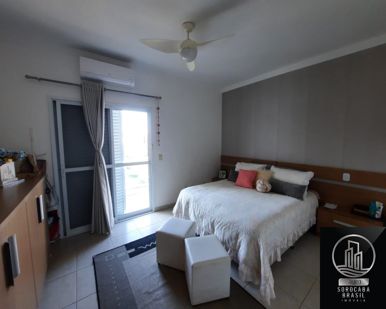 Sobrado com 3 dormitórios à venda, 343 m² por R$ 1.300.000 -