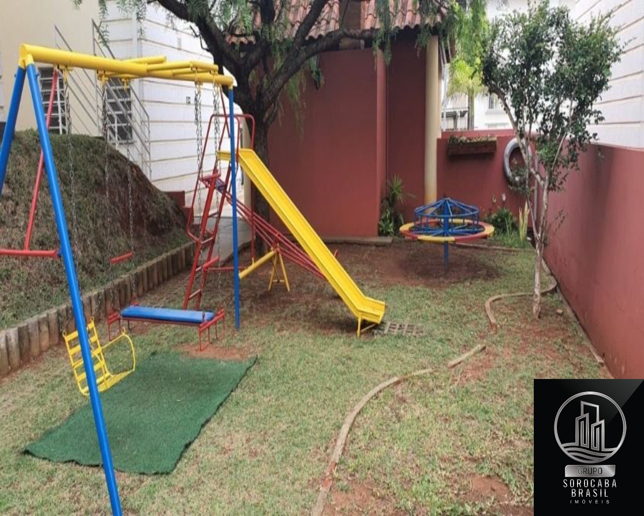 Apartamento com 2 dormitórios à venda, 53 m² por R$ 285.000 