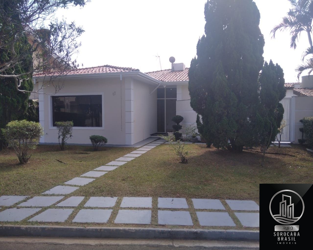 Casa no residencial village d ' avignon., R$1.100.000,00.