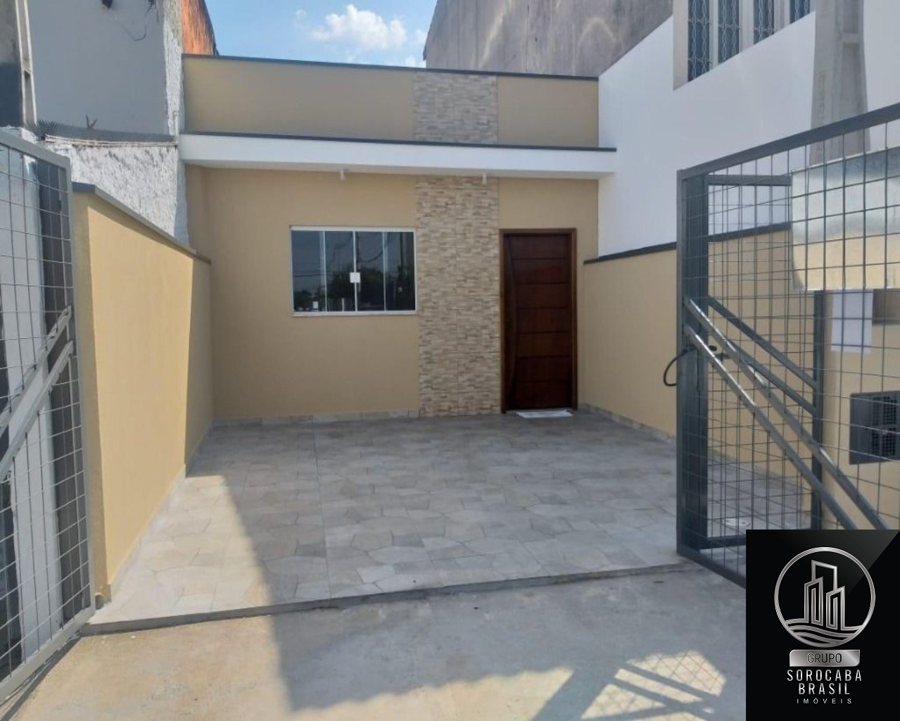Casa com 2 dormitórios à venda, 80 m² por R$ 330.000 - jardi