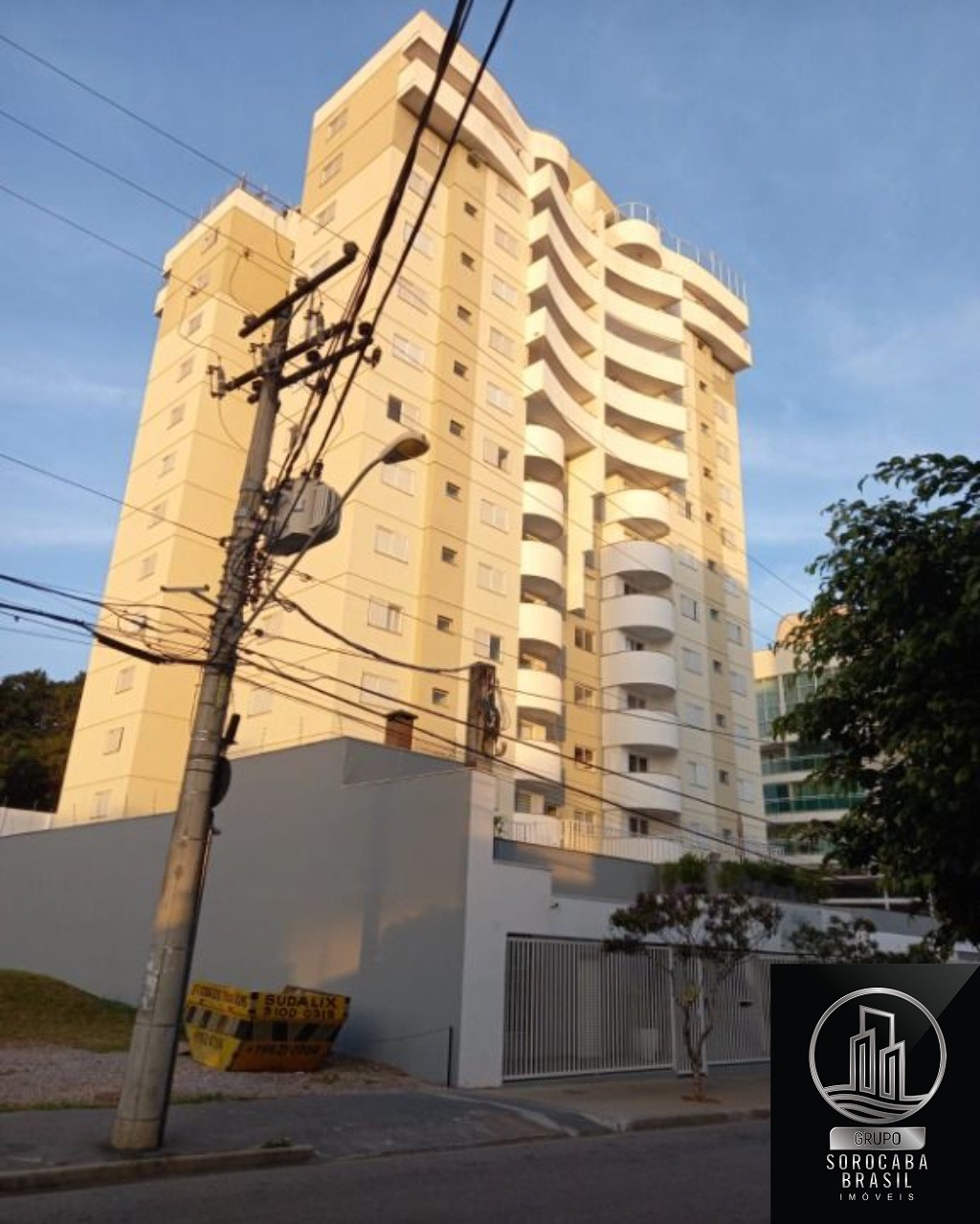 Apartamento com 3 dormitórios para alugar, 232 m² por R$ 6.1