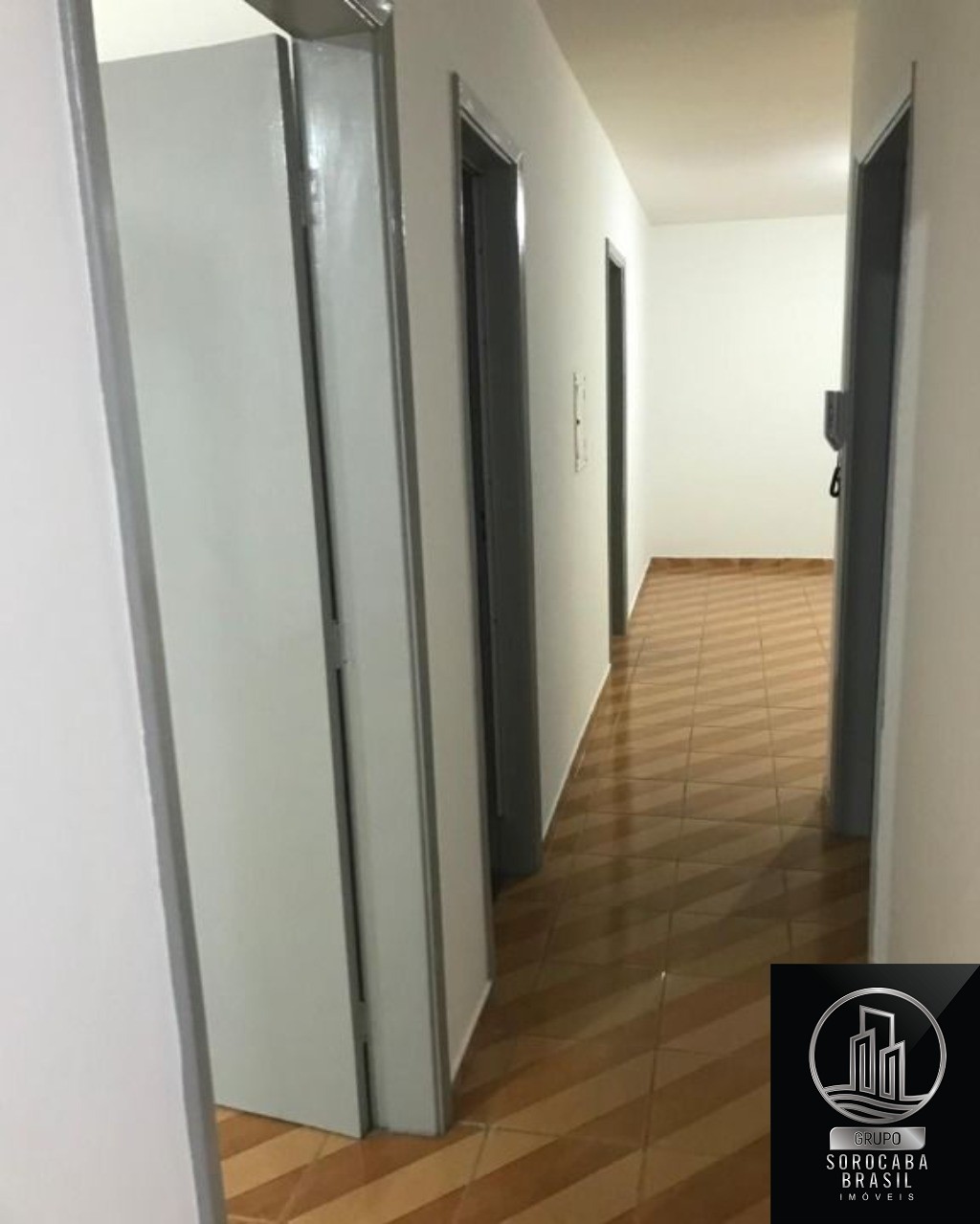 Apartamento com 3 dormitórios à venda, 83 m² por R$ 225.000 