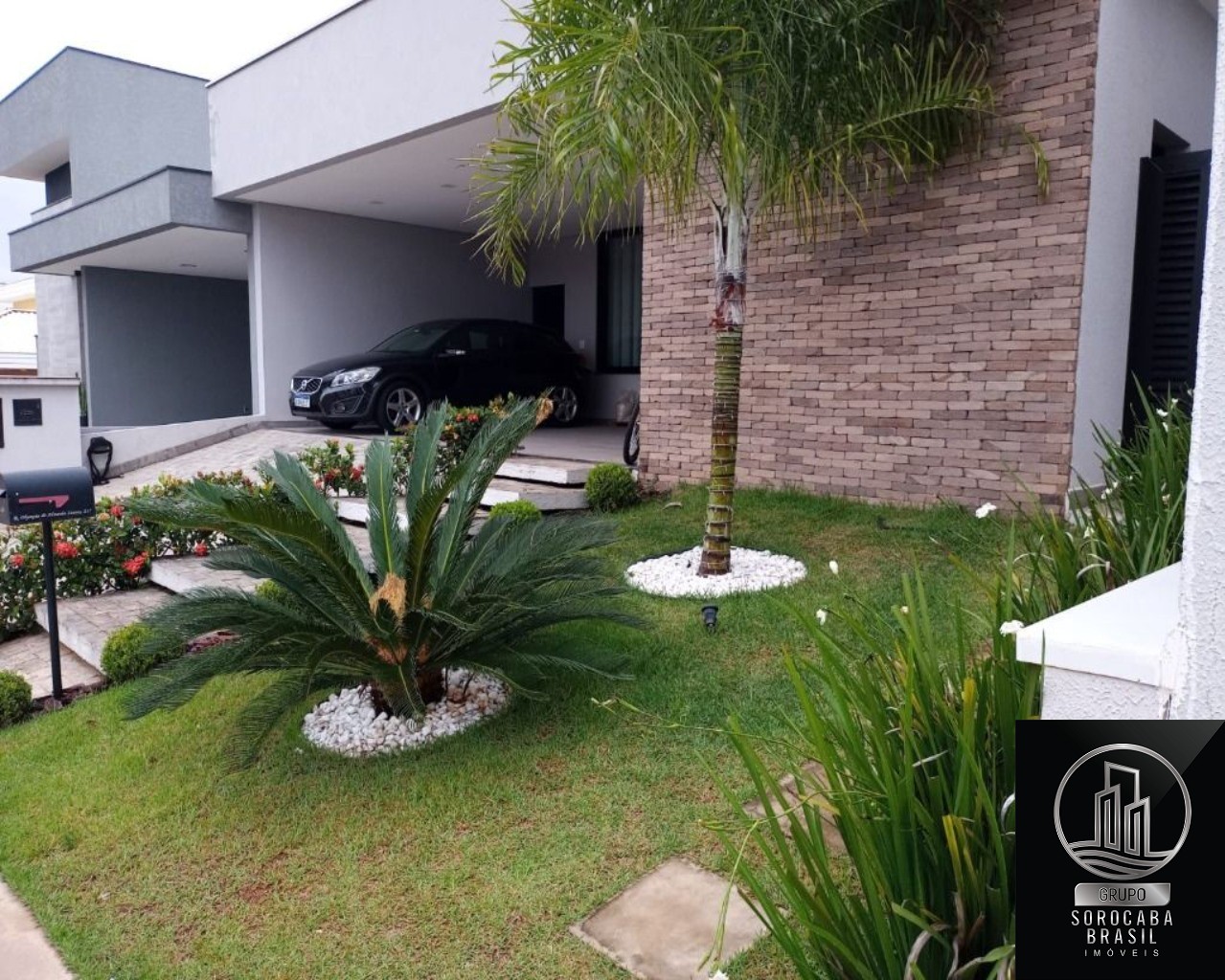 Casa com 3 dormitórios à venda, 220 m² por R$ 1.690.000 - co