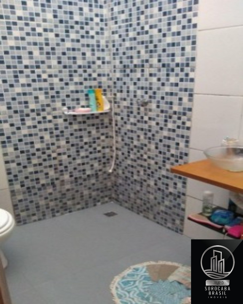 Casa térrea á venda no condomínio villa amato R$290.000,00