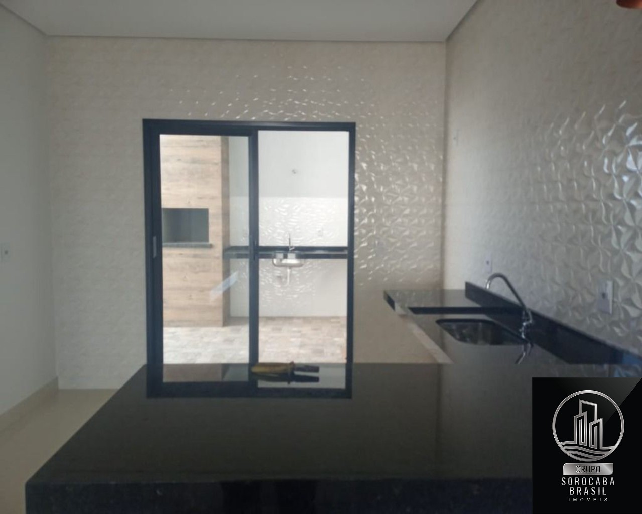 Casa com 3 dormitórios à venda, 105 m² por R$ 535.000 - resi