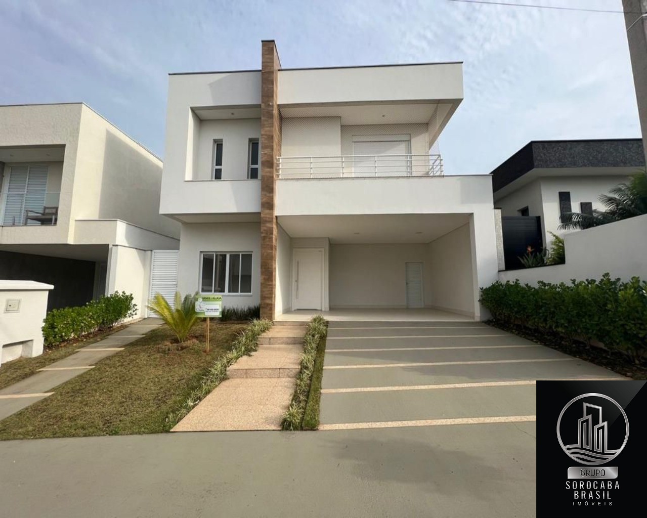 Sobrado com 4 dormitórios à venda, 284 m² por R$ 1.780.000 -