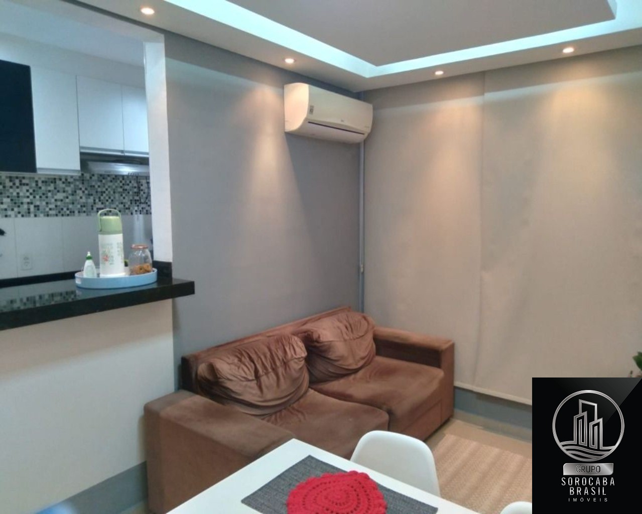 Apartamento com 2 dormitórios à venda, 47 m² por R$ 205.000 