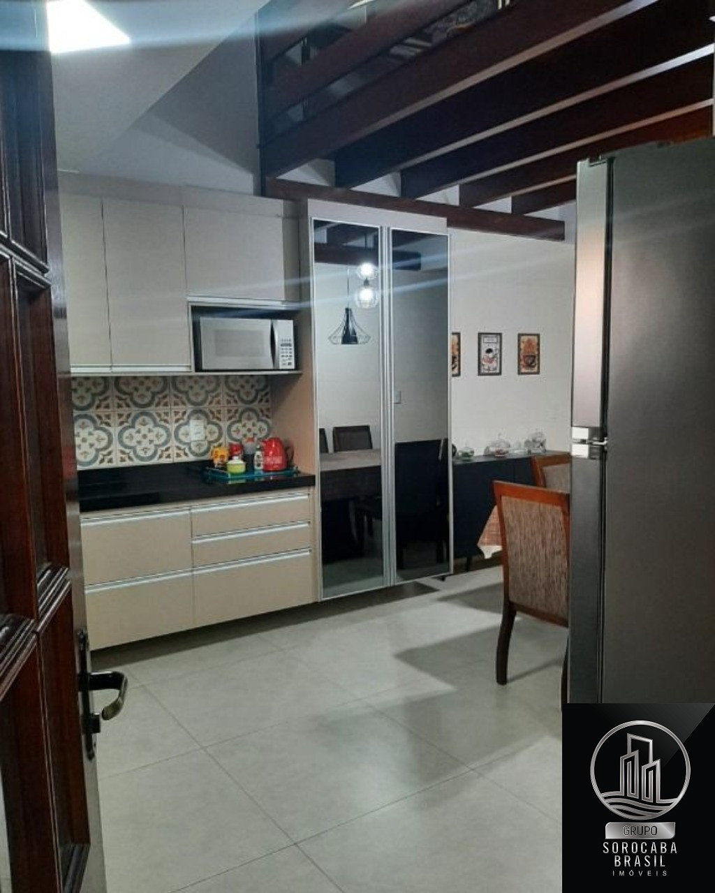 Casa com 3 dormitórios à venda, 262 m² por R$ 1.090.000 - co