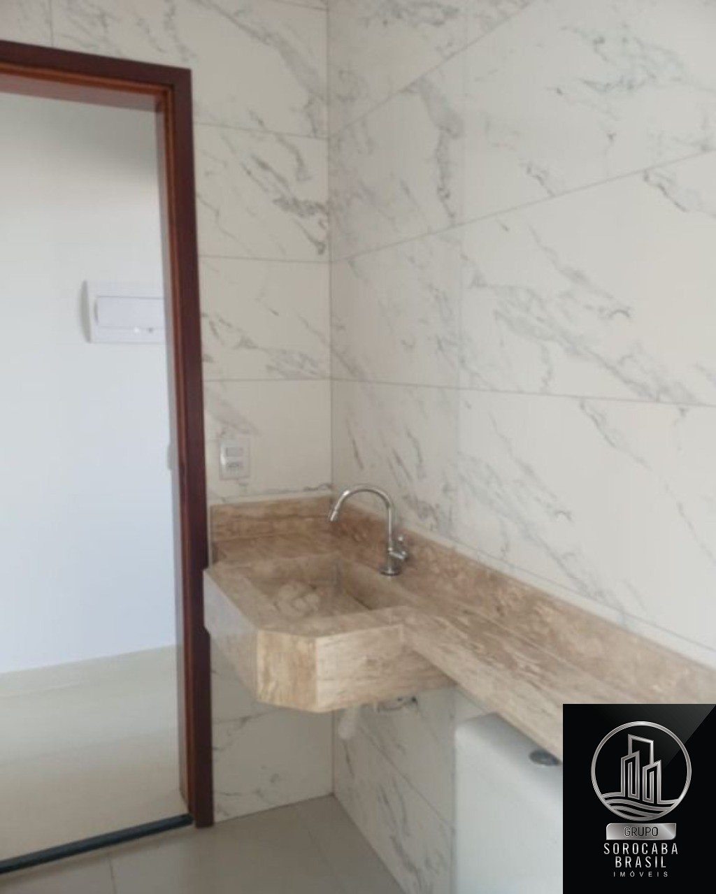 Casa com 3 dormitórios à venda, 105 m² por R$ 535.000 - resi