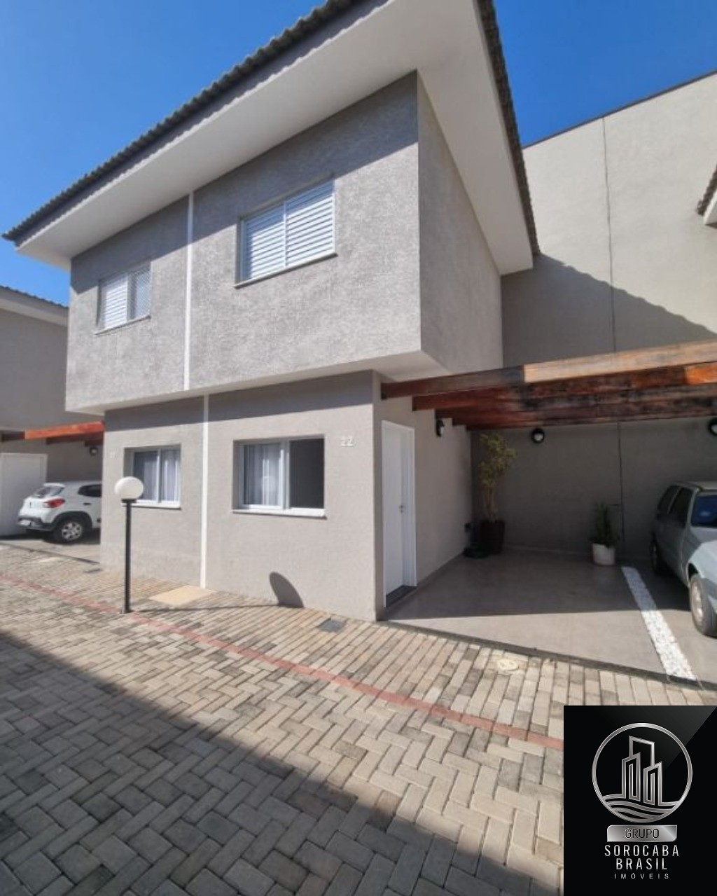 Sobrado com 2 dormitórios à venda, 60 m² por R$ 320.000 - vi