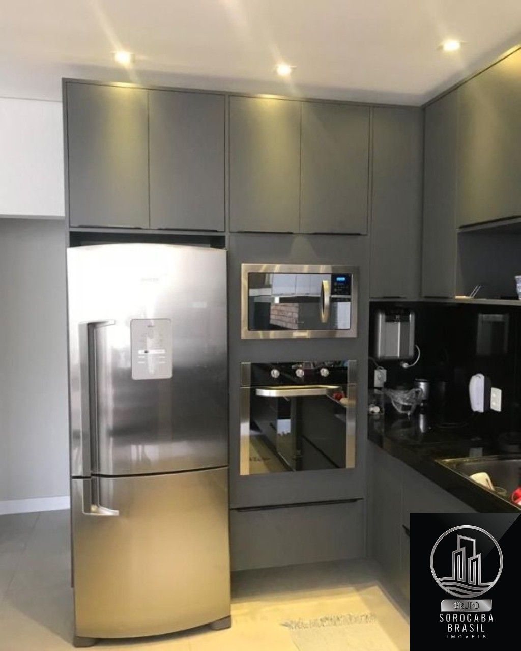 Sobrado com 3 dormitórios à venda, 150 m² por R$ 750.000 - v