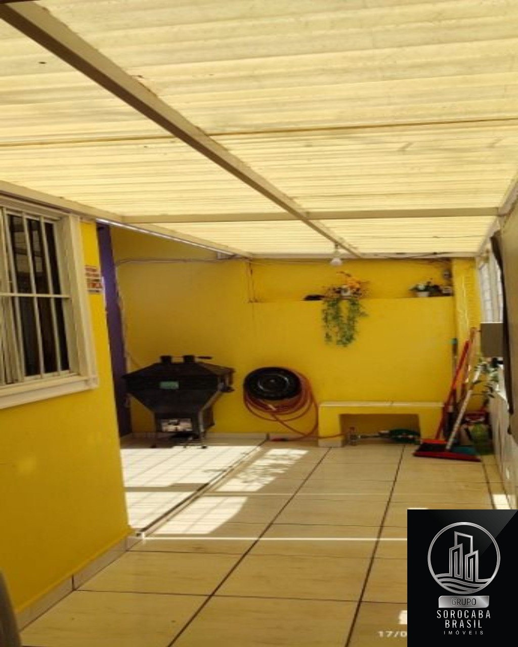 Sobrado com 2 dormitórios à venda, 67 m² por R$ 385.000 - ja
