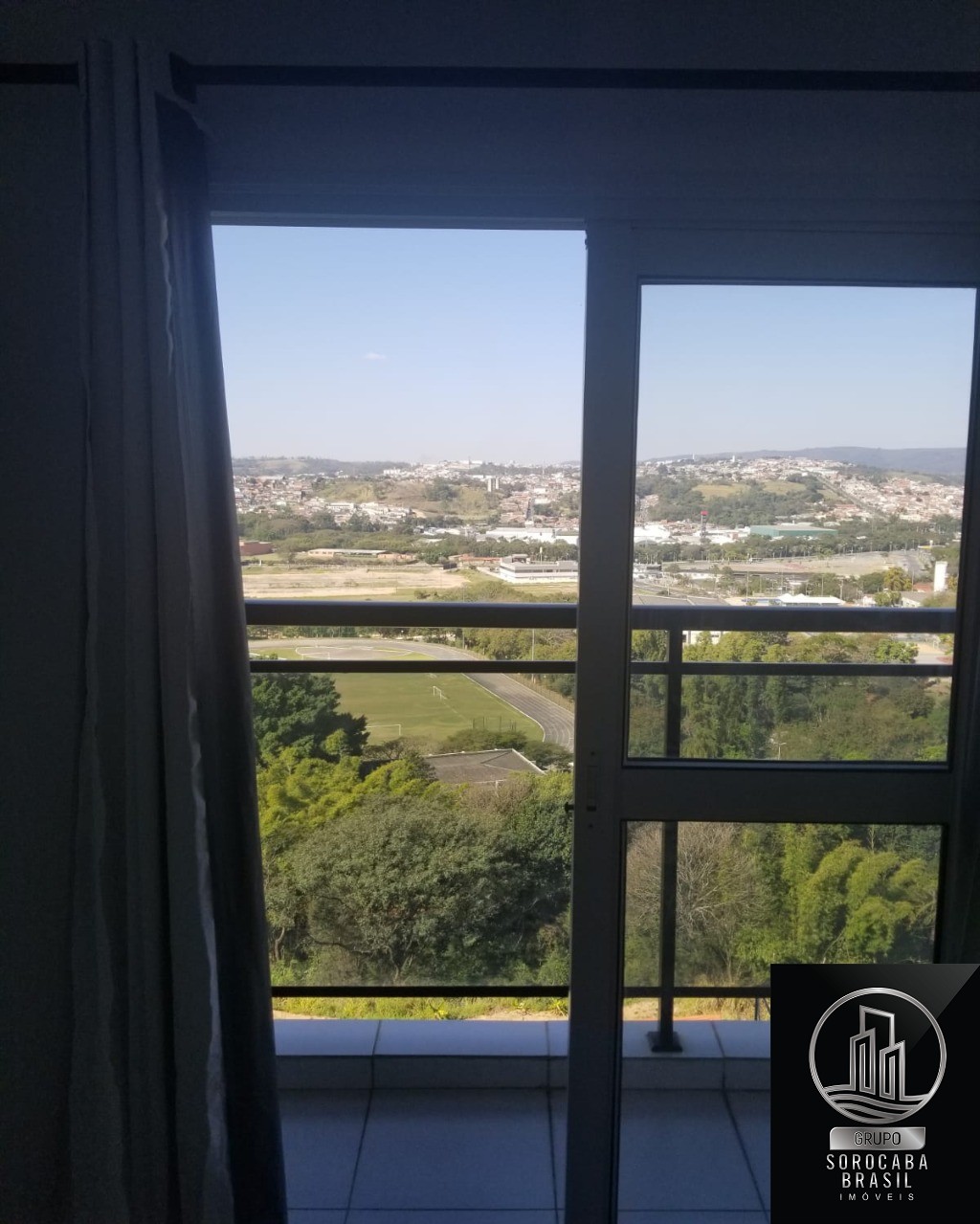 Apartamento com 2 dormitórios à venda, 57 m² por R$ 299.000 