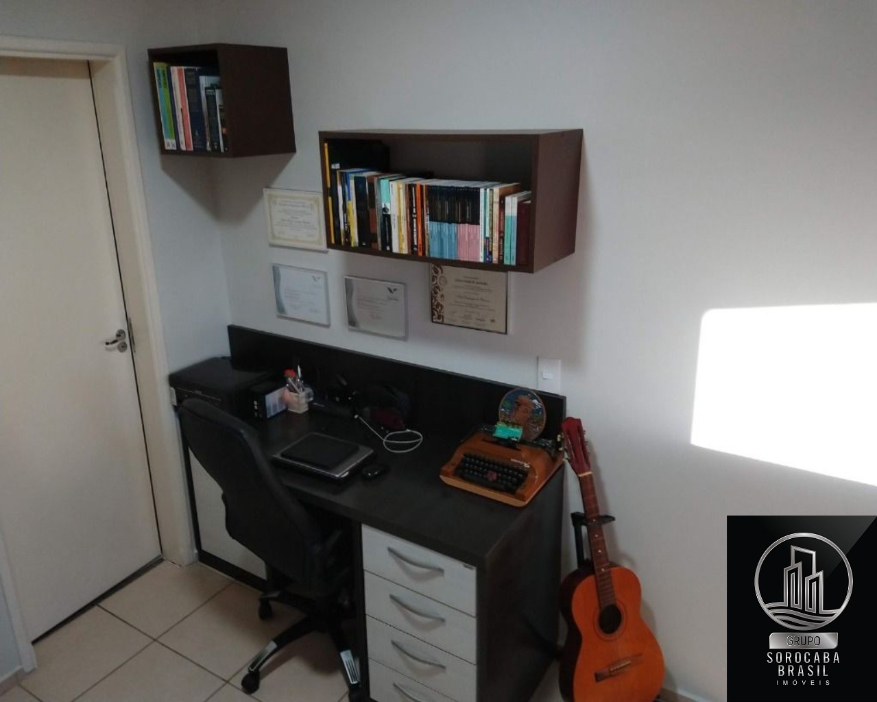Apartamento com 3 dormitórios à venda, 113 m² por R$ 425.000