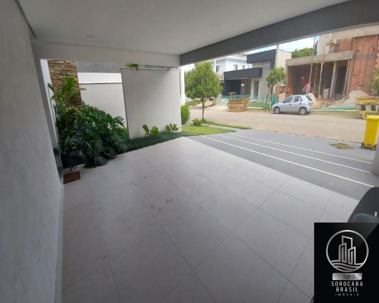 Sobrado com 3 dormitórios à venda, 300 m² por R$ 1.700.000 -