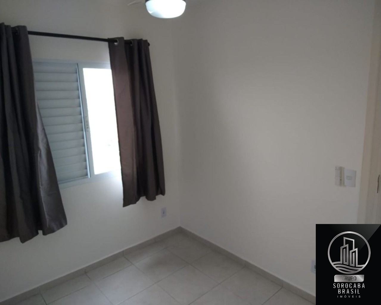 Apartamento com 2 dormitórios à venda, 50 m² por R$ 200.000 