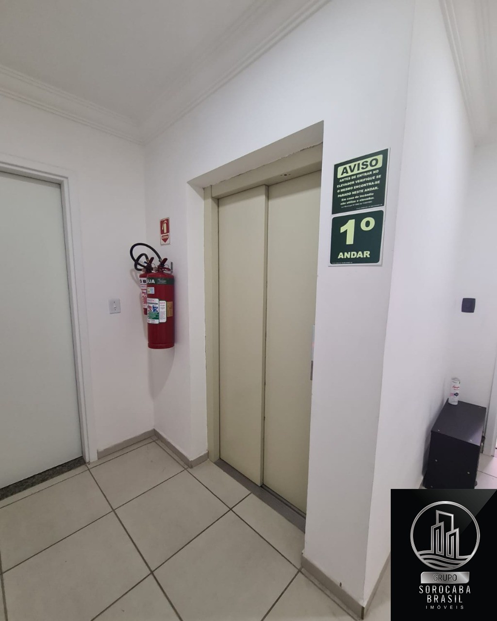 Apartamento com 2 dormitórios à venda, 63 m² por R$ 280.000 