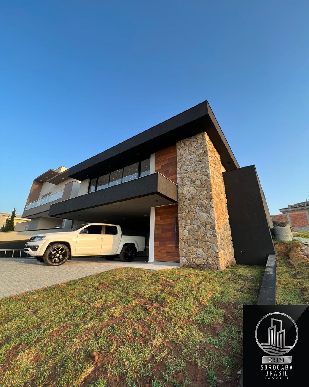 Sobrado com 3 dormitórios à venda, 237 m² por R$ 1.690.000 -