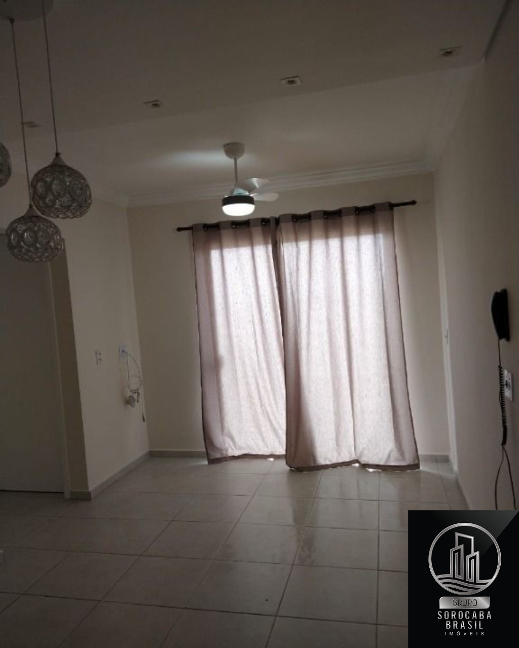 Apartamento com 2 dormitórios à venda, 50 m² por R$ 200.000 