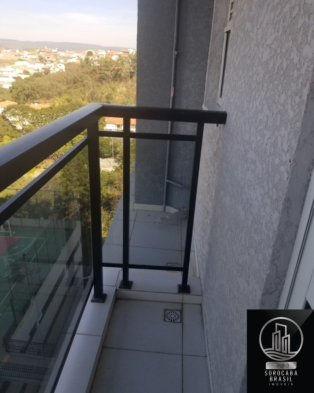 Apartamento com 2 dormitórios à venda, 57 m² por R$ 299.000 